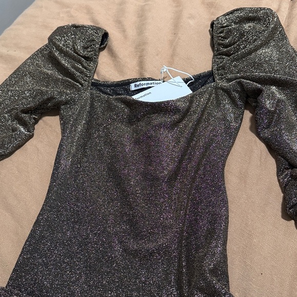 Reformation 'Rahm' Ruched Puff Sleeve Dress in Bronze Sparkle - Picture 6 of 7